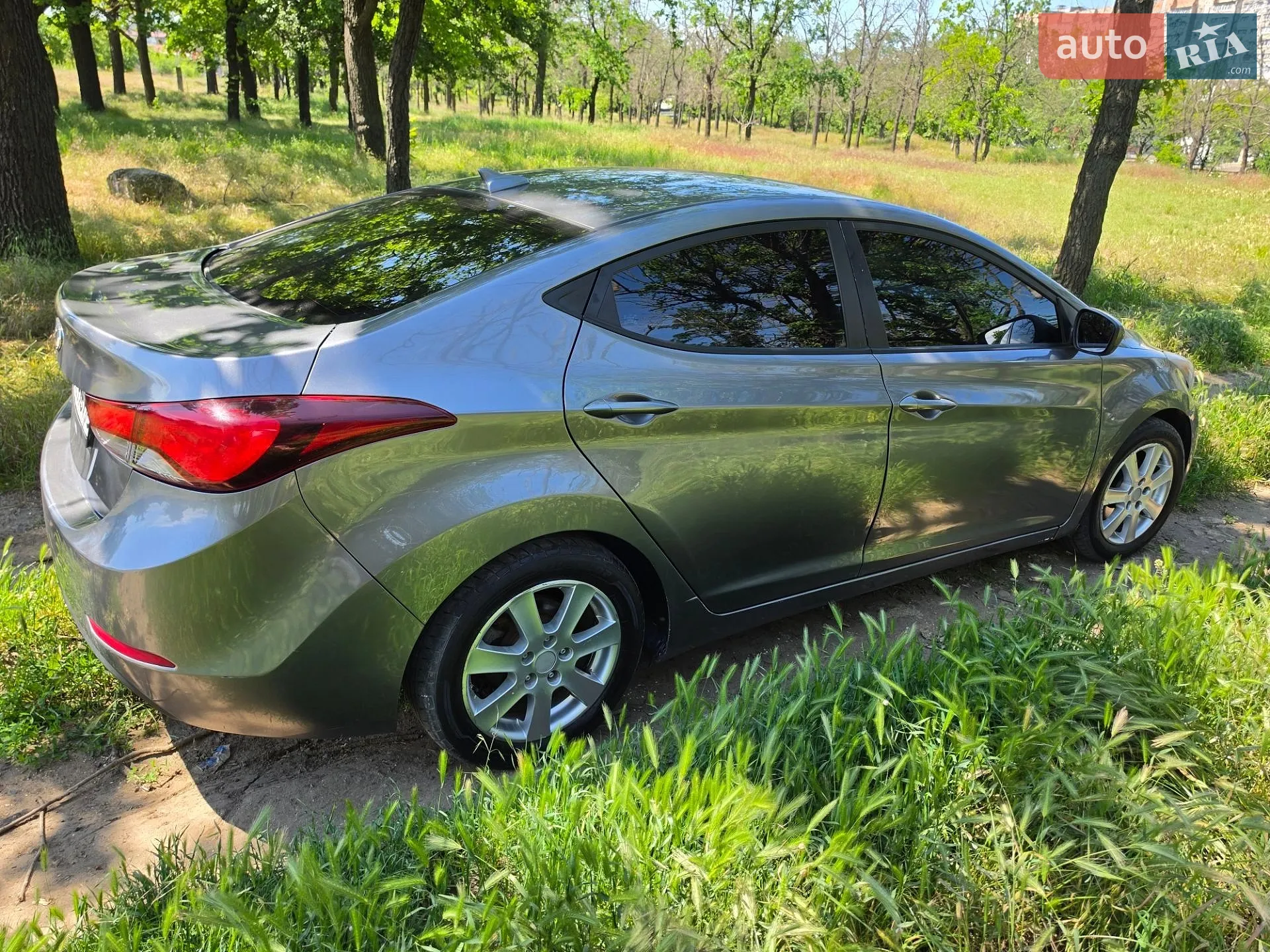 2015 Hyundai Elantra - мініатюра 18