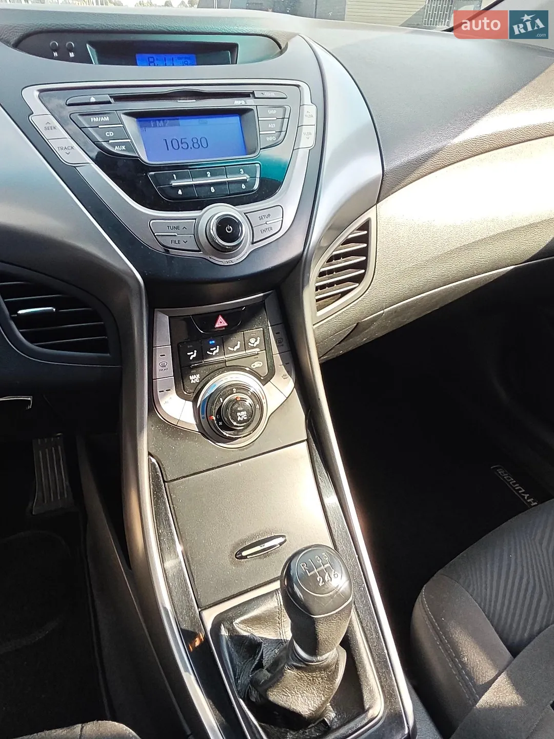 2013 Hyundai Elantra - мініатюра 9
