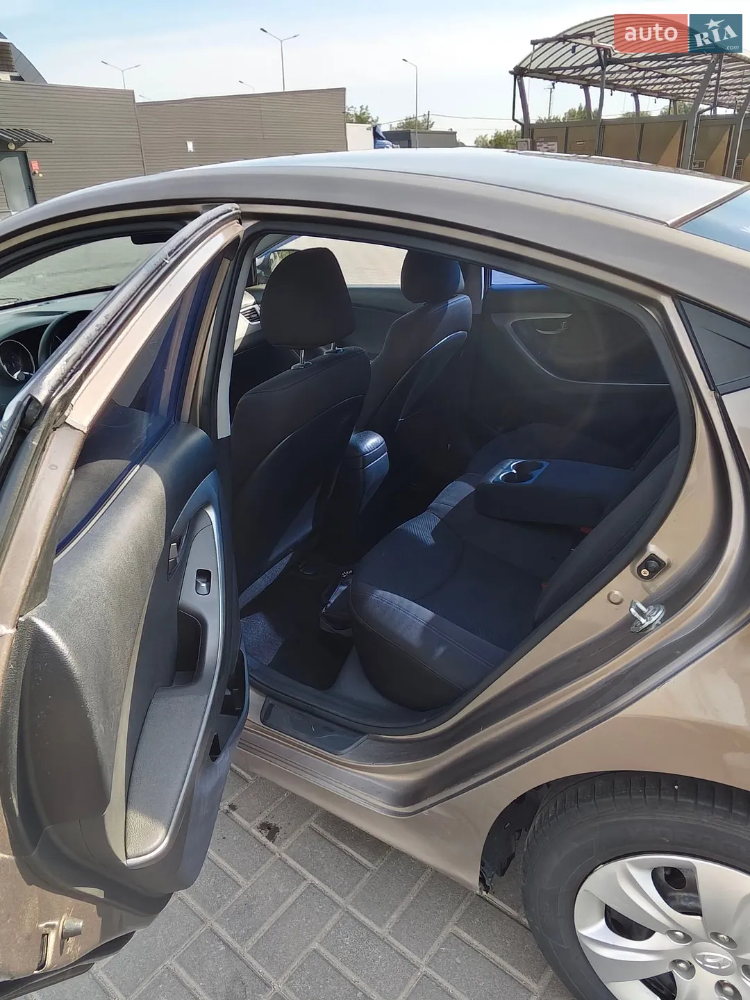 2013 Hyundai Elantra - мініатюра 7