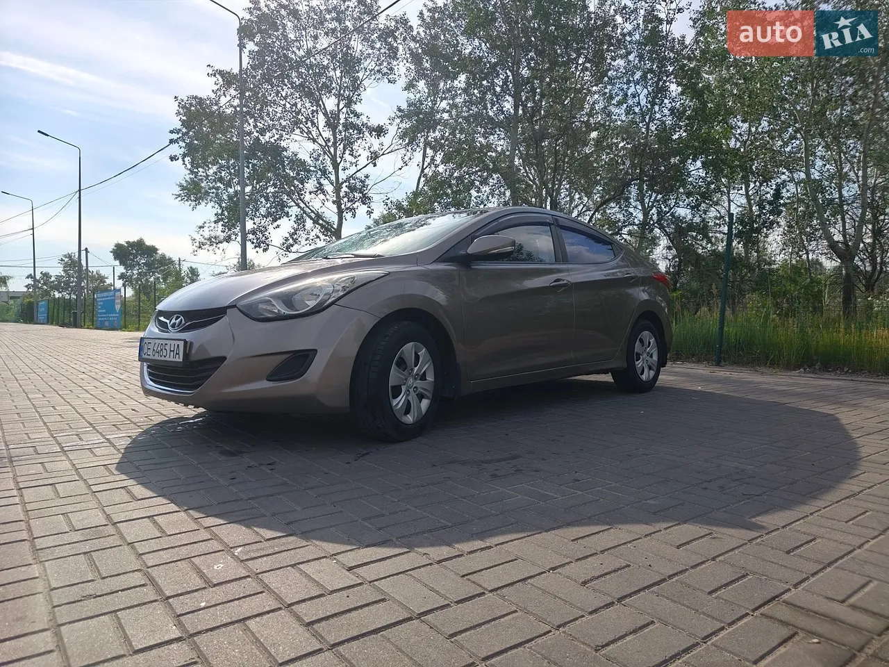 2013 Hyundai Elantra - мініатюра 10