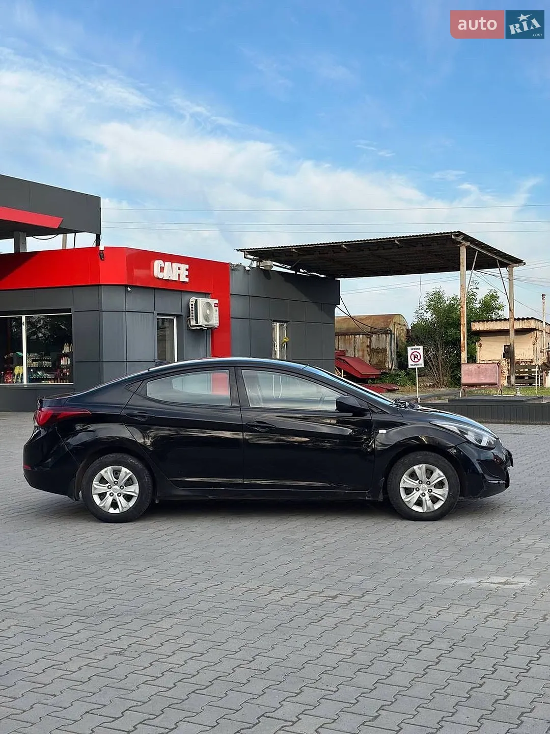 2015 Hyundai Elantra - мініатюра 9