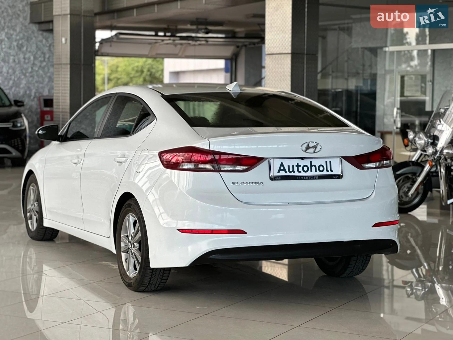 2017 Hyundai Elantra - мініатюра 7