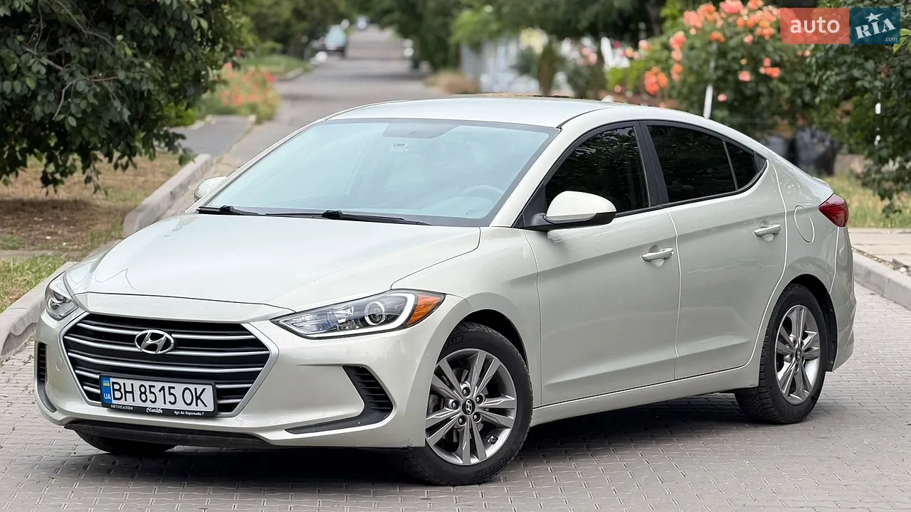 2017 Hyundai Elantra - мініатюра 21