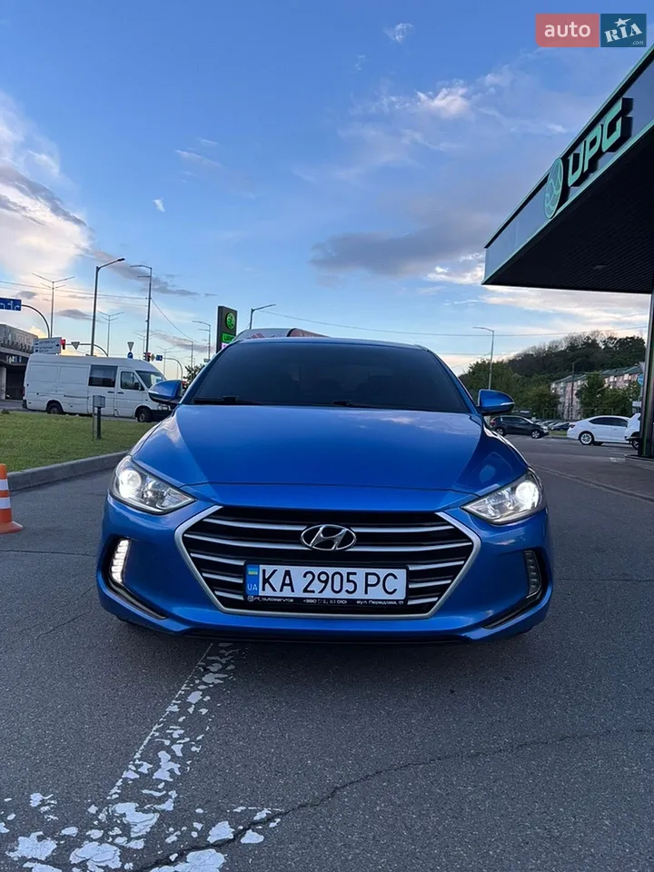 2017 Hyundai Elantra - мініатюра 38