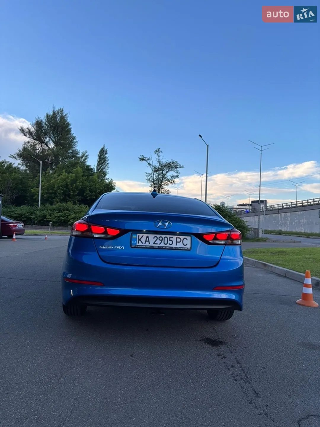 2016 Hyundai Elantra - мініатюра 5