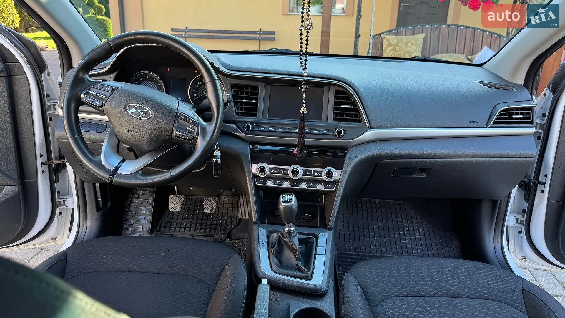 2019 Hyundai Elantra - мініатюра 12
