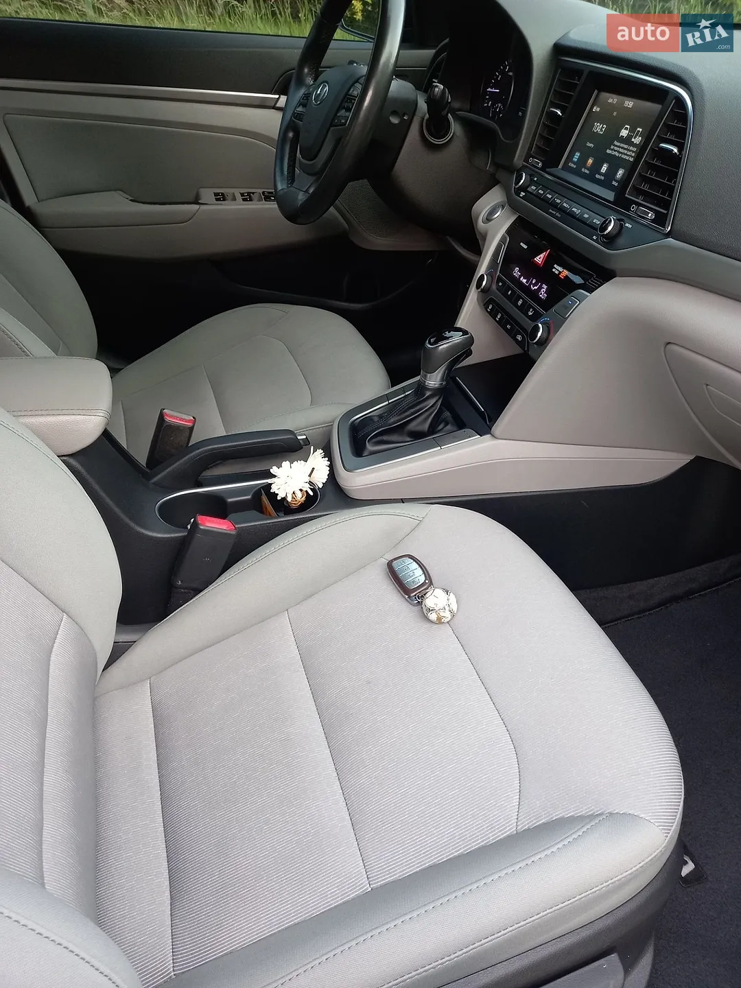 2016 Hyundai Elantra - мініатюра 14
