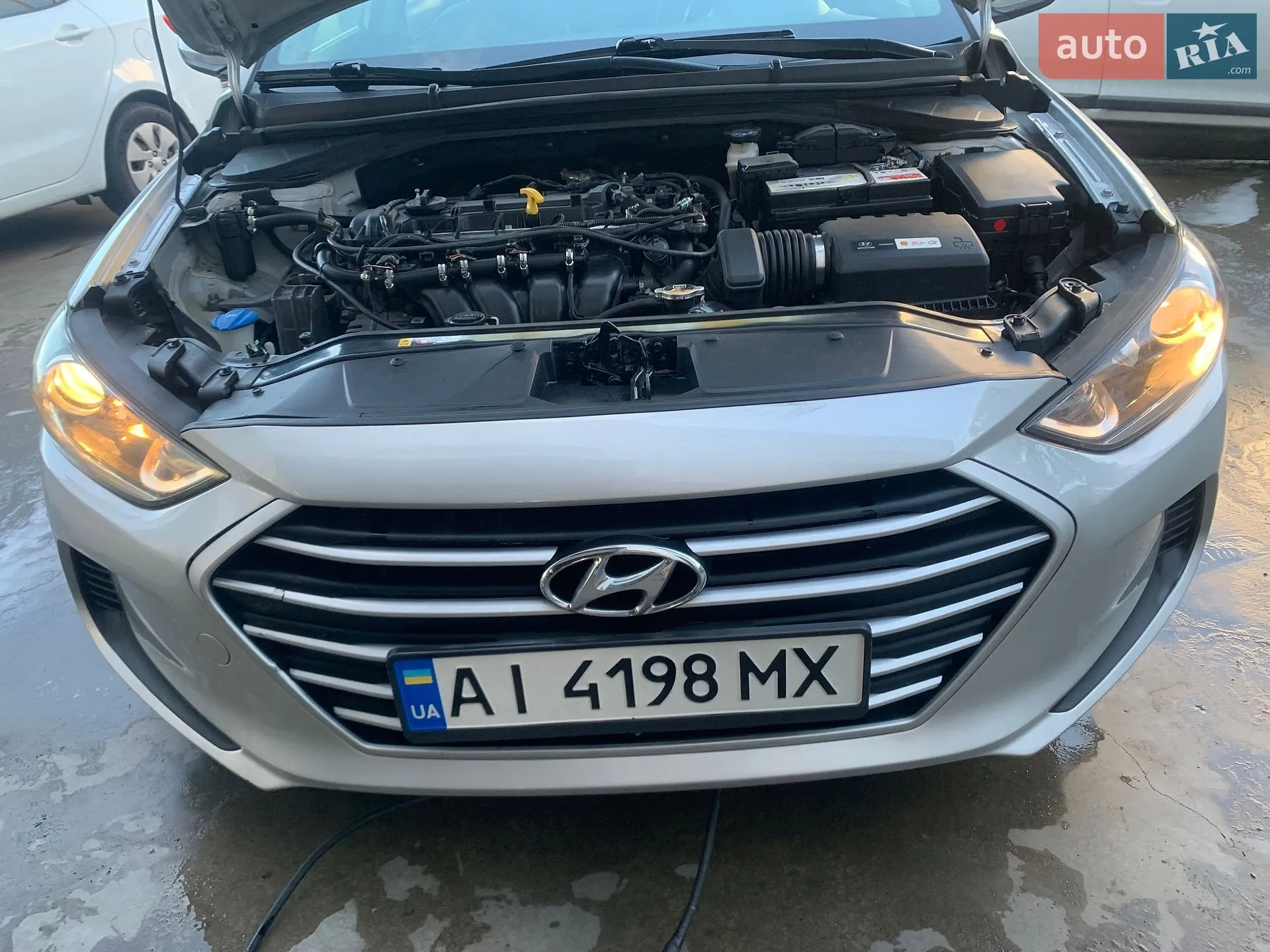2018 Hyundai Elantra - фото 1