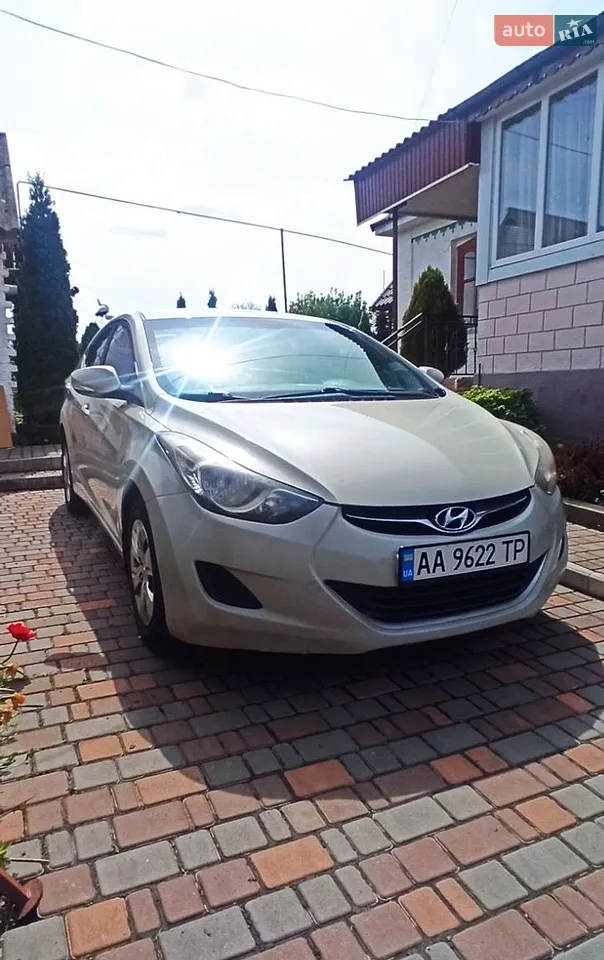 2014 Hyundai Elantra - мініатюра 27