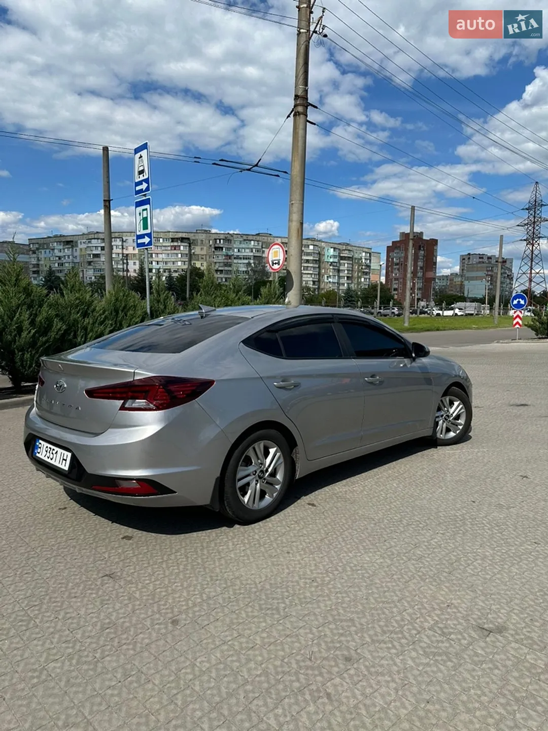 2019 Hyundai Elantra - мініатюра 6