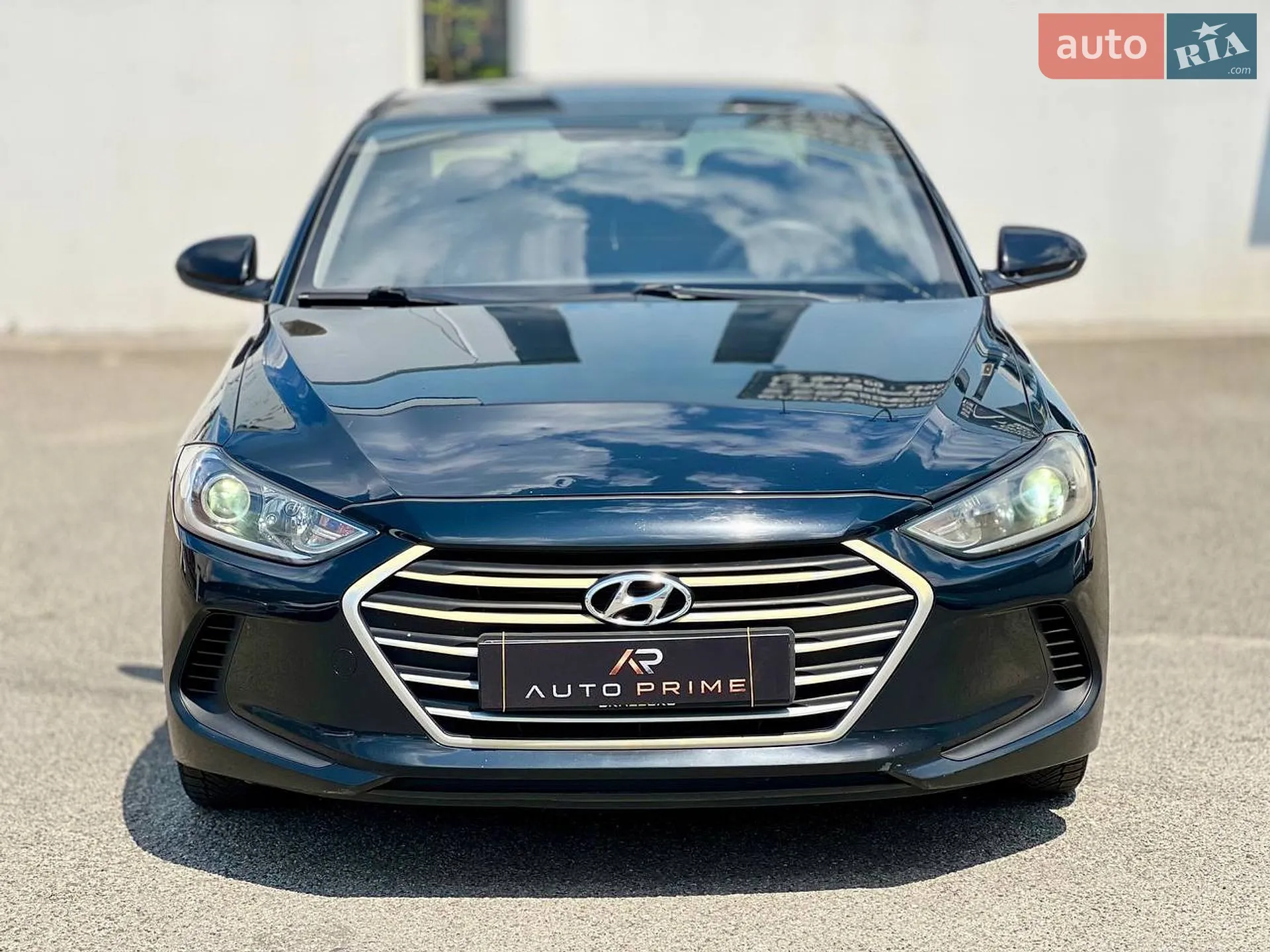 2017 Hyundai Elantra - мініатюра 8