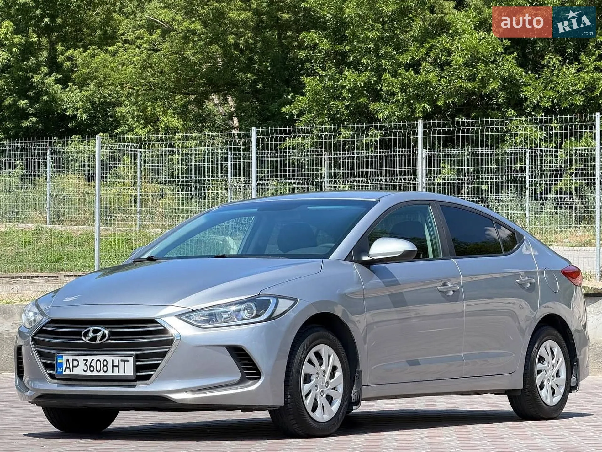 2017 Hyundai Elantra - мініатюра 3