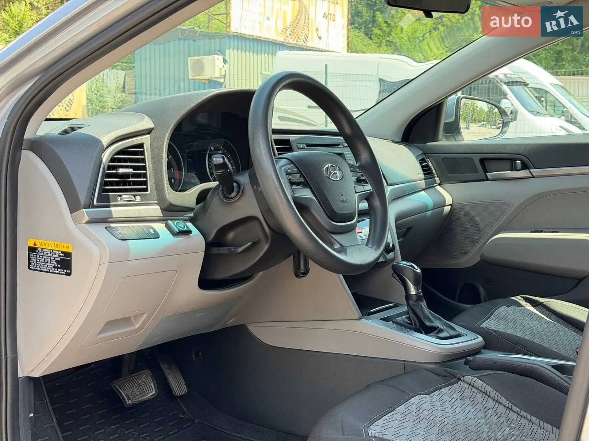 2017 Hyundai Elantra - мініатюра 9