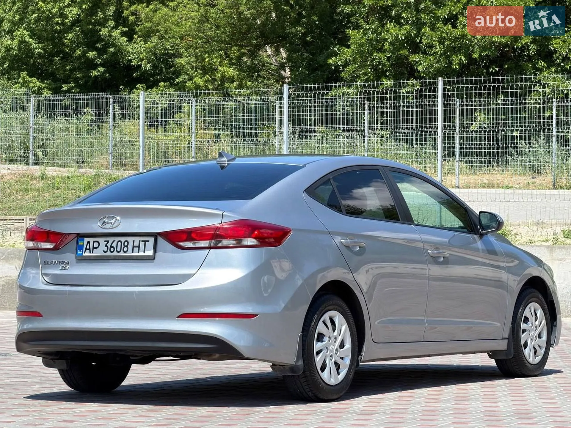 2017 Hyundai Elantra - мініатюра 6