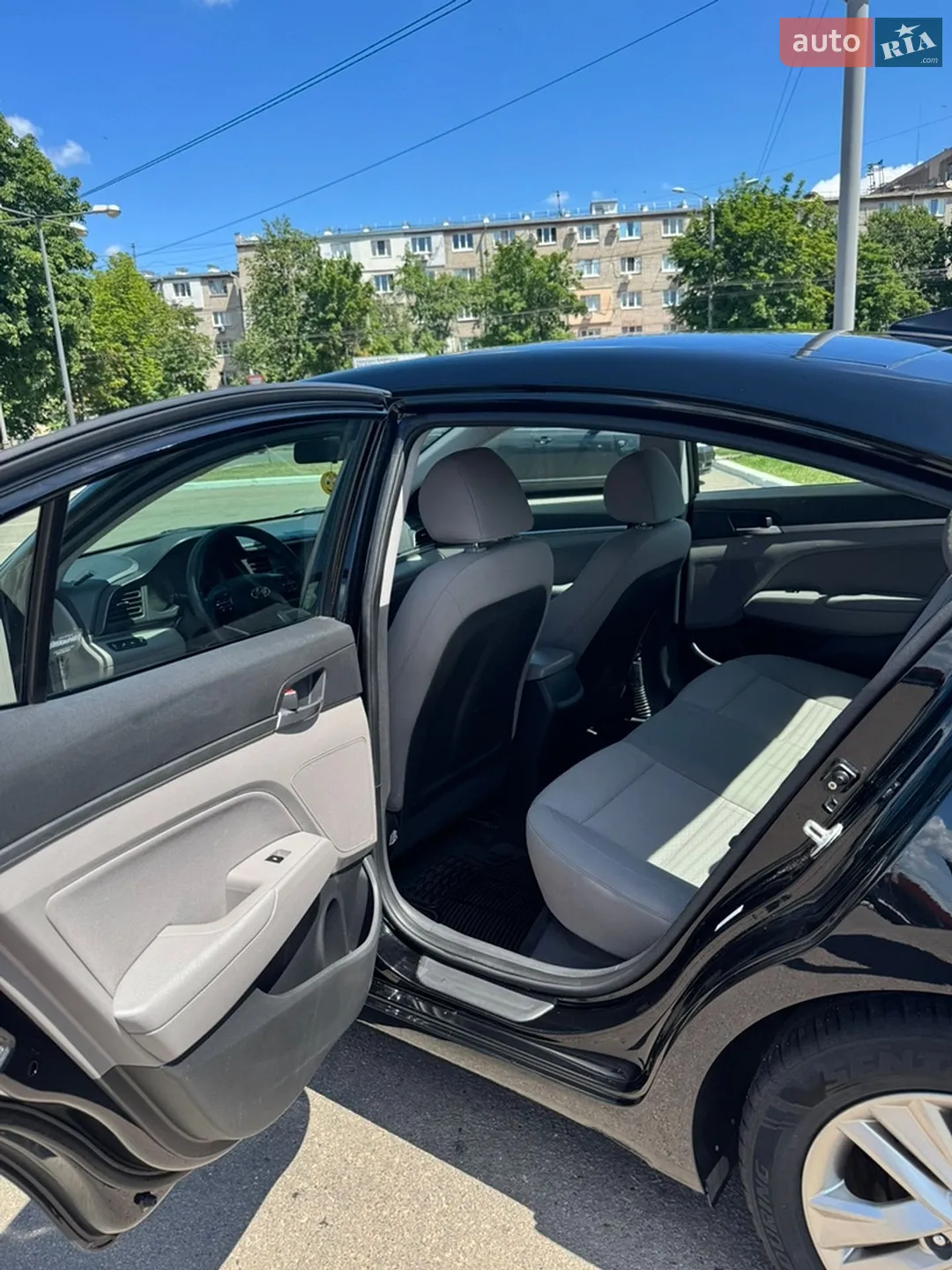 2019 Hyundai Elantra - мініатюра 17