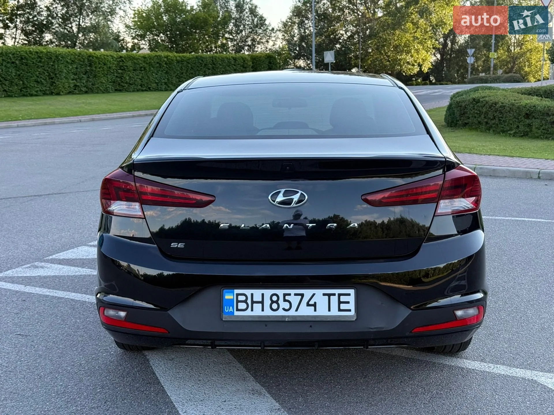 2019 Hyundai Elantra - мініатюра 9