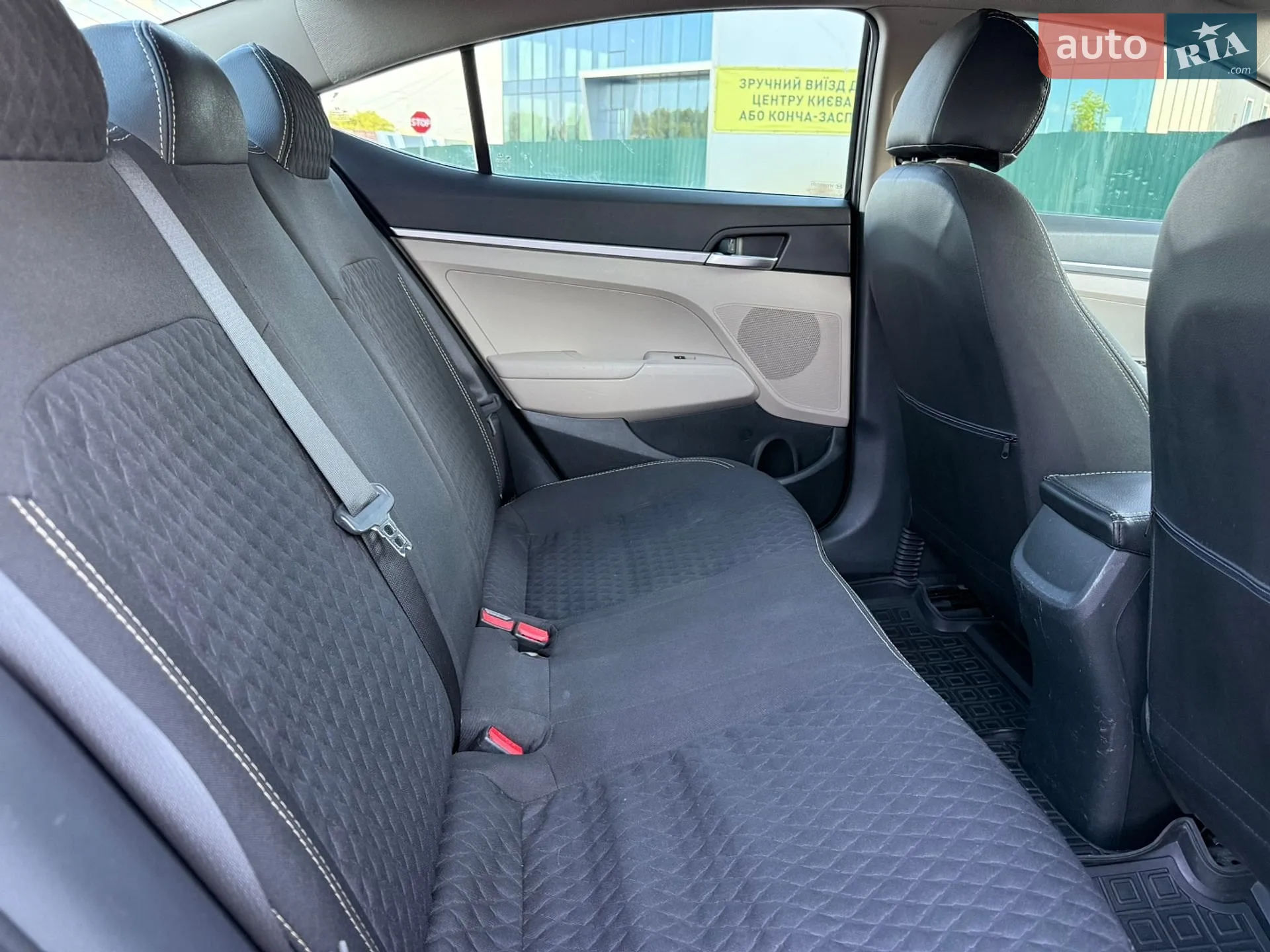 2019 Hyundai Elantra - мініатюра 18