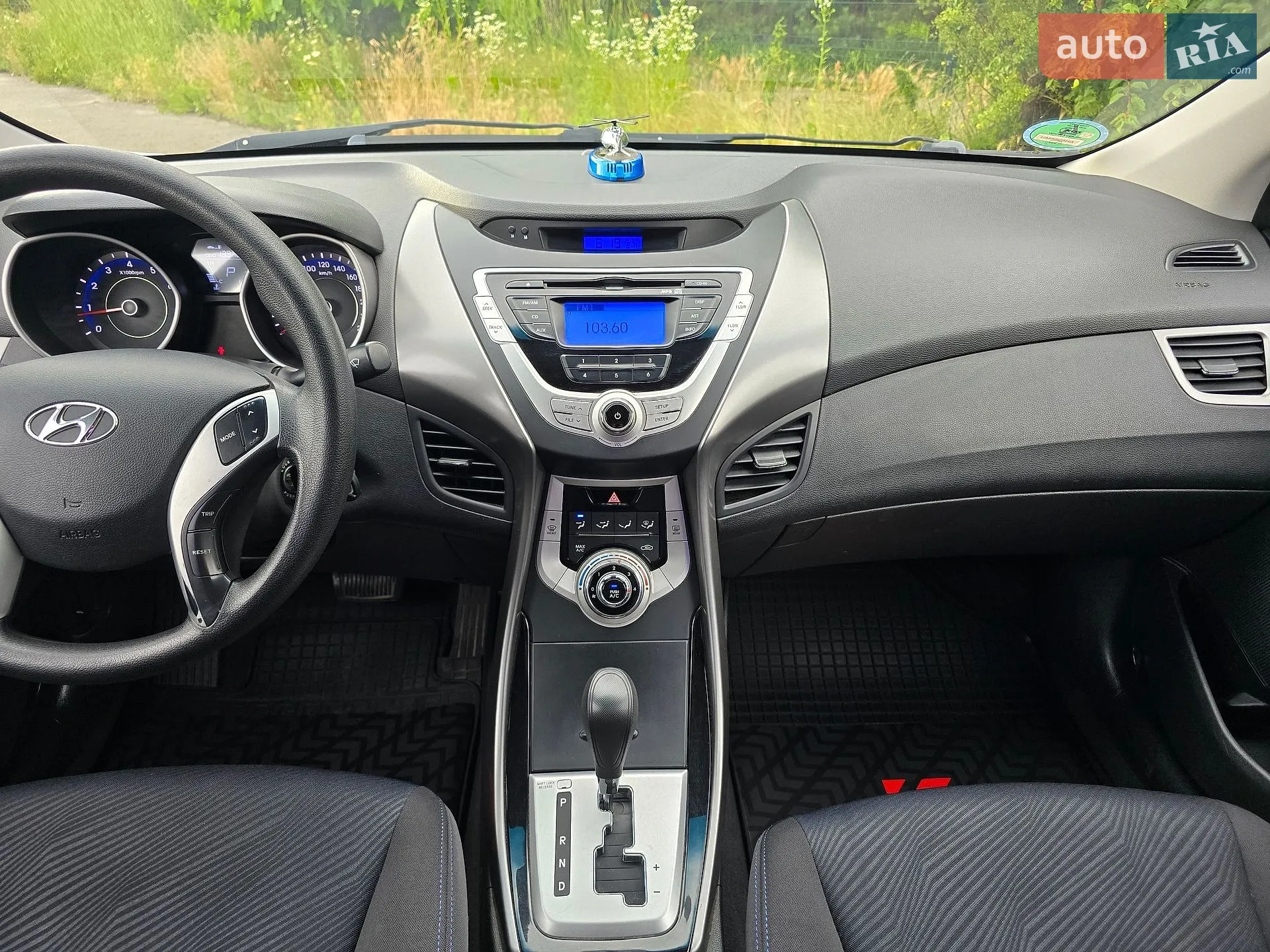 2011 Hyundai Elantra - мініатюра 31