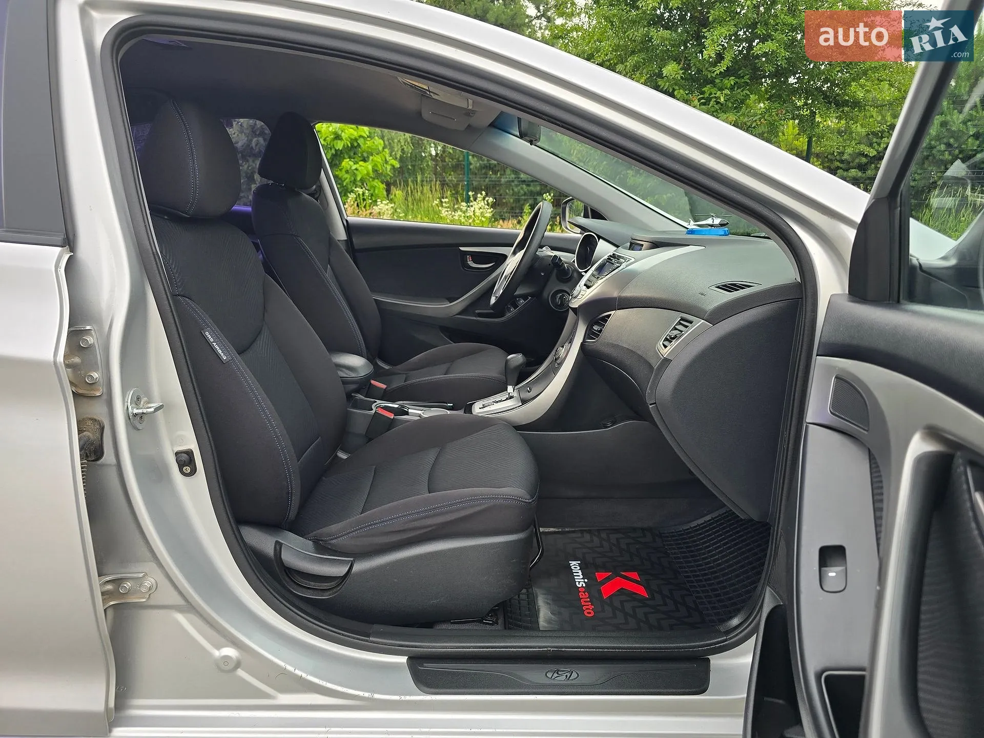 2011 Hyundai Elantra - мініатюра 49