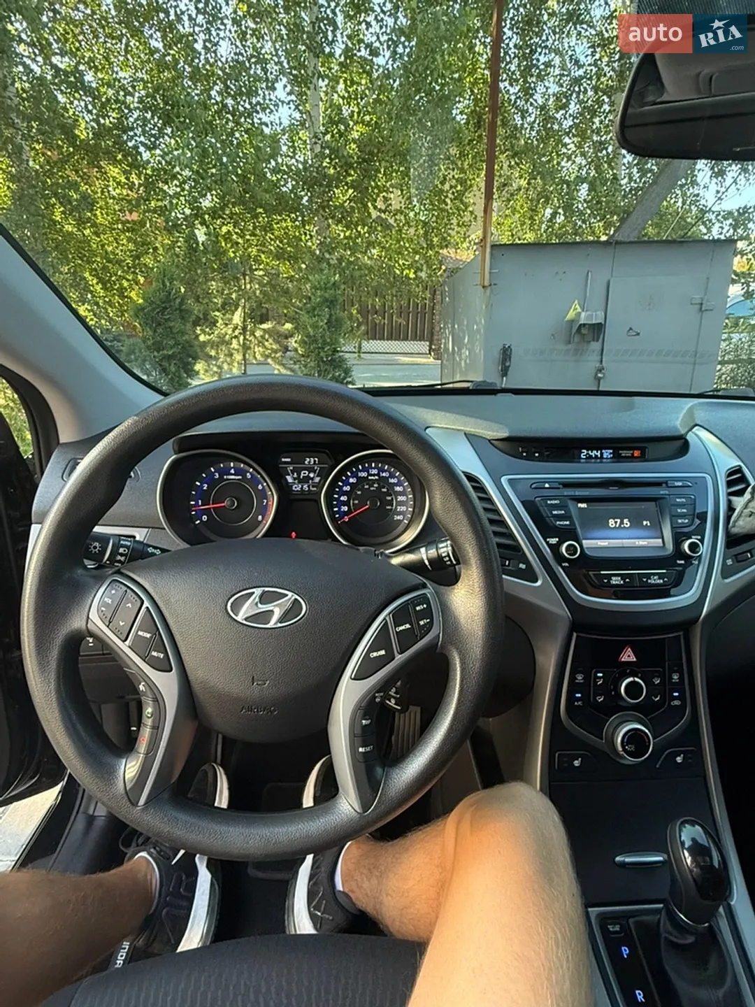 2015 Hyundai Elantra - мініатюра 12