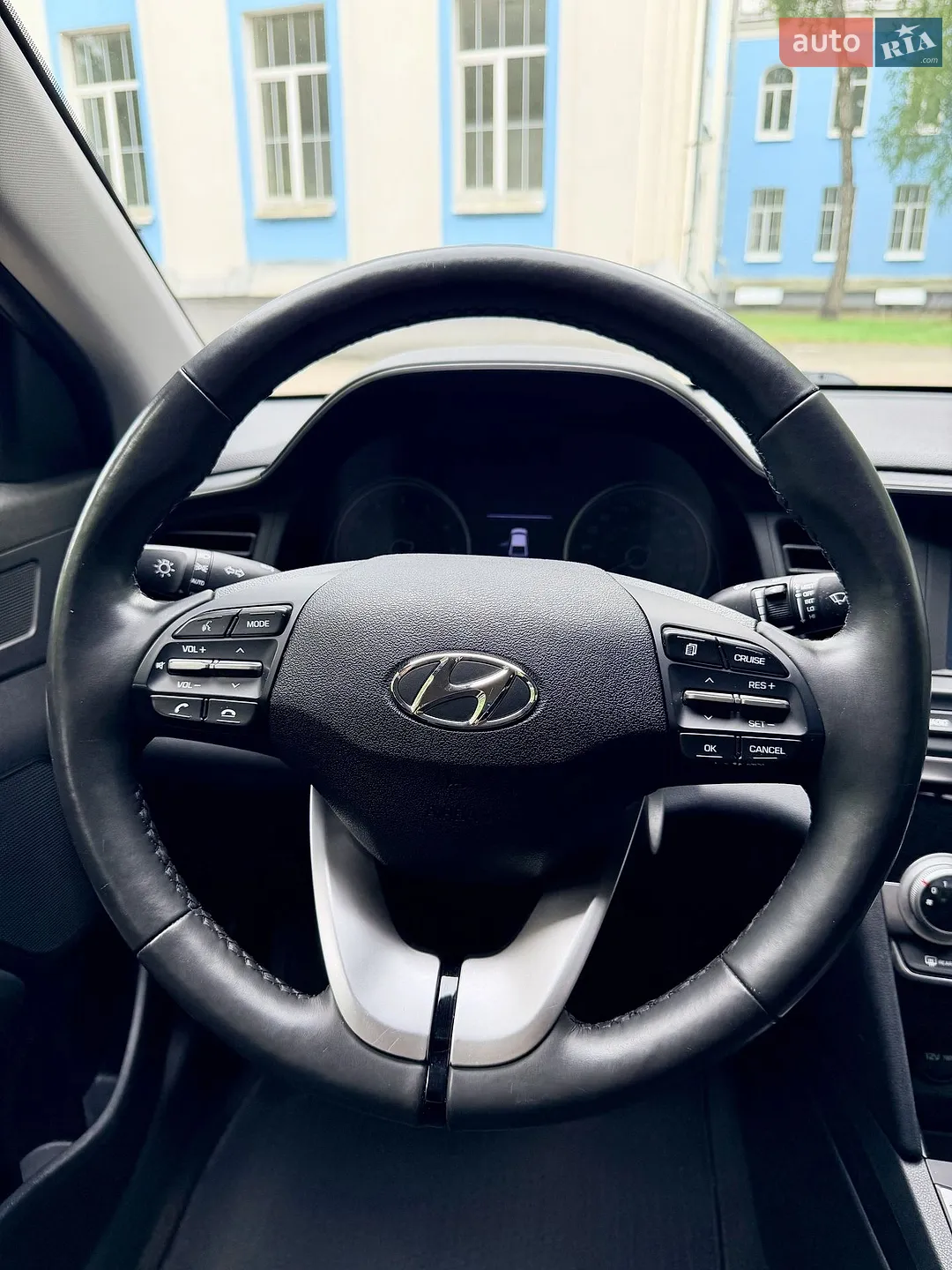 2018 Hyundai Elantra - мініатюра 12