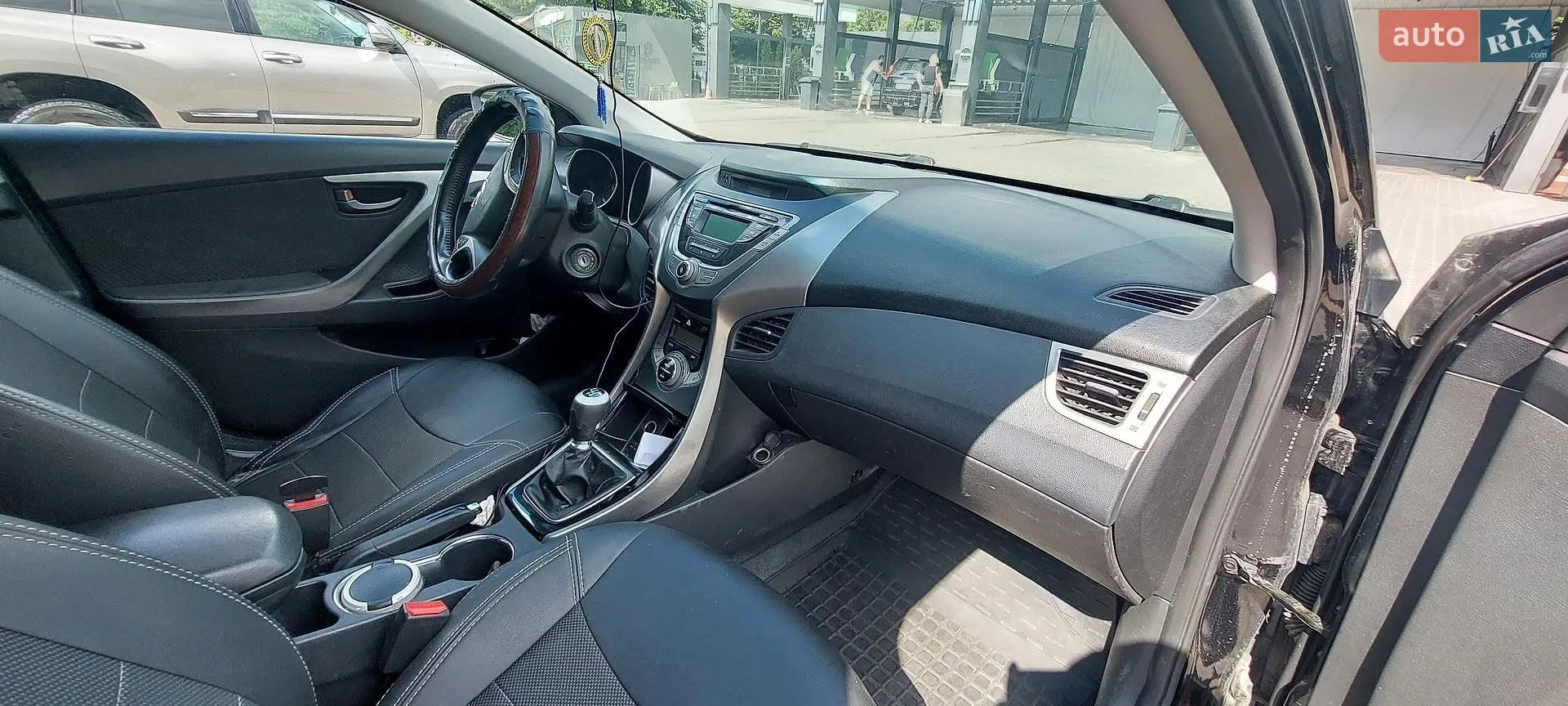 2013 Hyundai Elantra - мініатюра 19