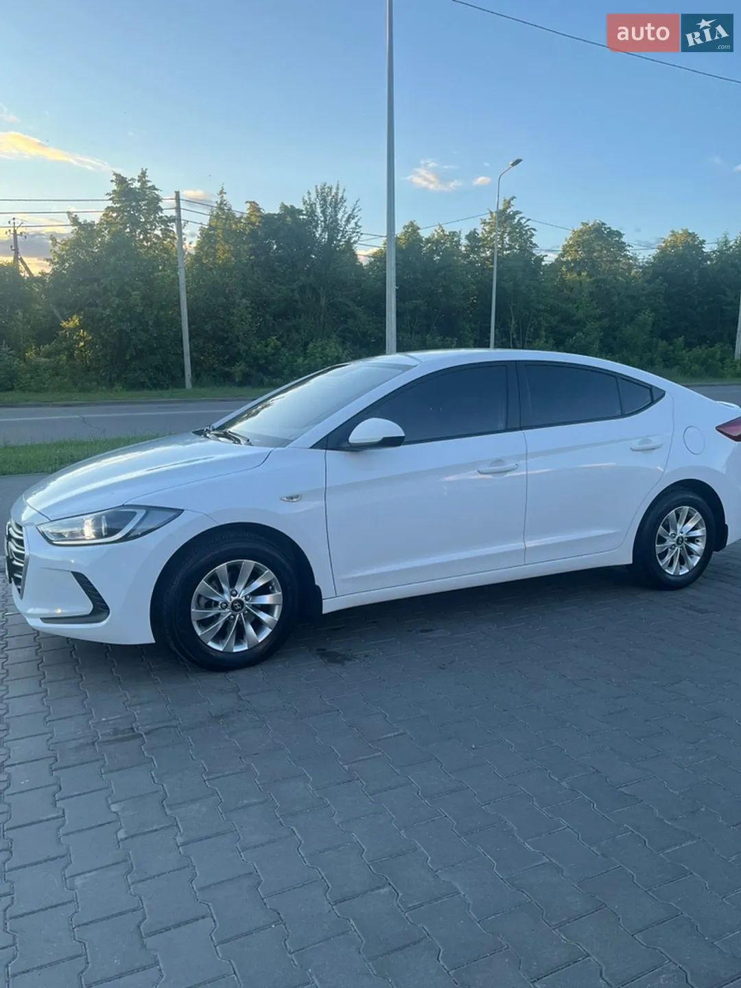 2018 Hyundai Elantra - мініатюра 6