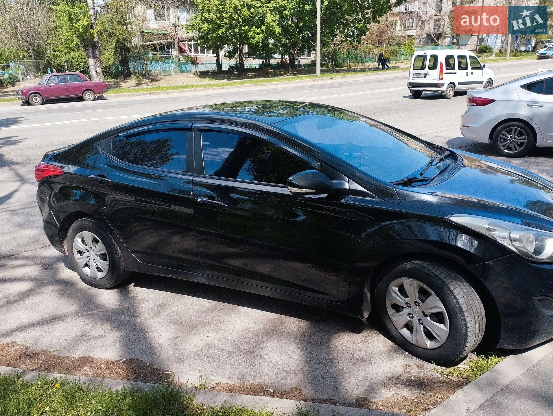 2013 Hyundai Elantra - мініатюра 6