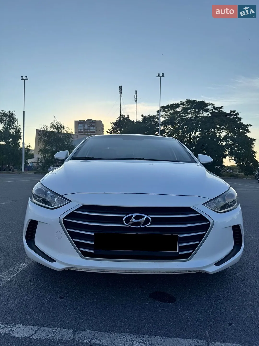 2016 Hyundai Elantra - мініатюра 5