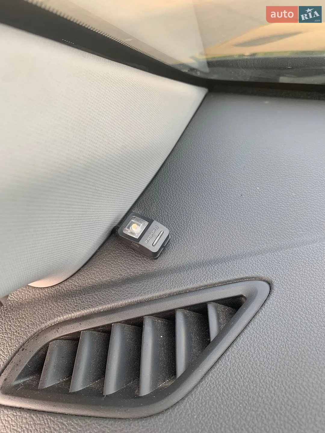 2019 Hyundai Elantra - мініатюра 12