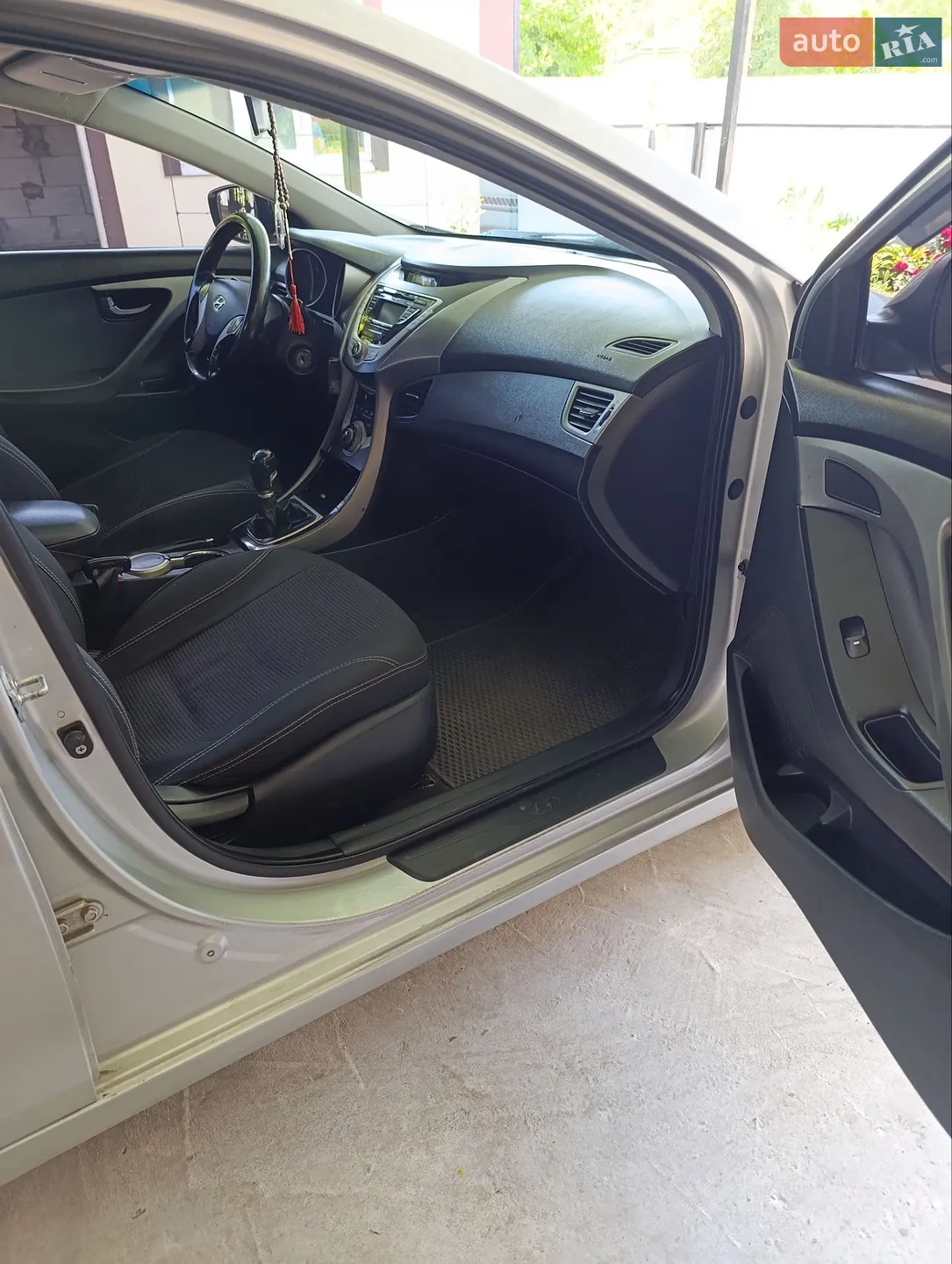 2011 Hyundai Elantra - мініатюра 11