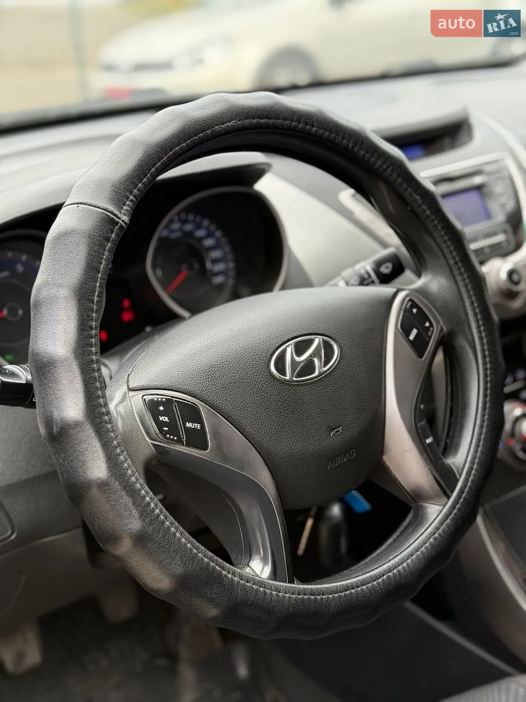 2013 Hyundai Elantra - мініатюра 21