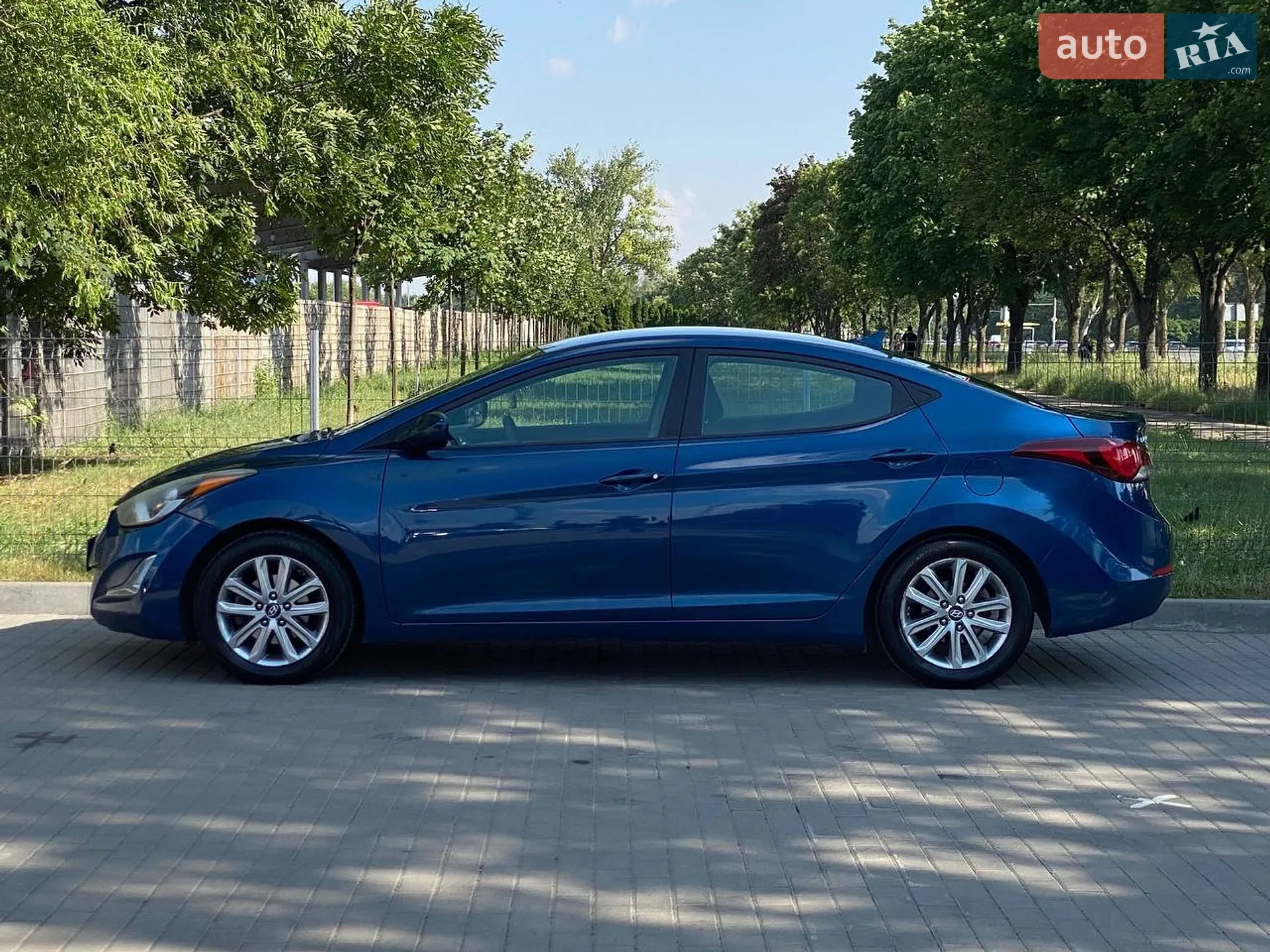 2014 Hyundai Elantra - мініатюра 5