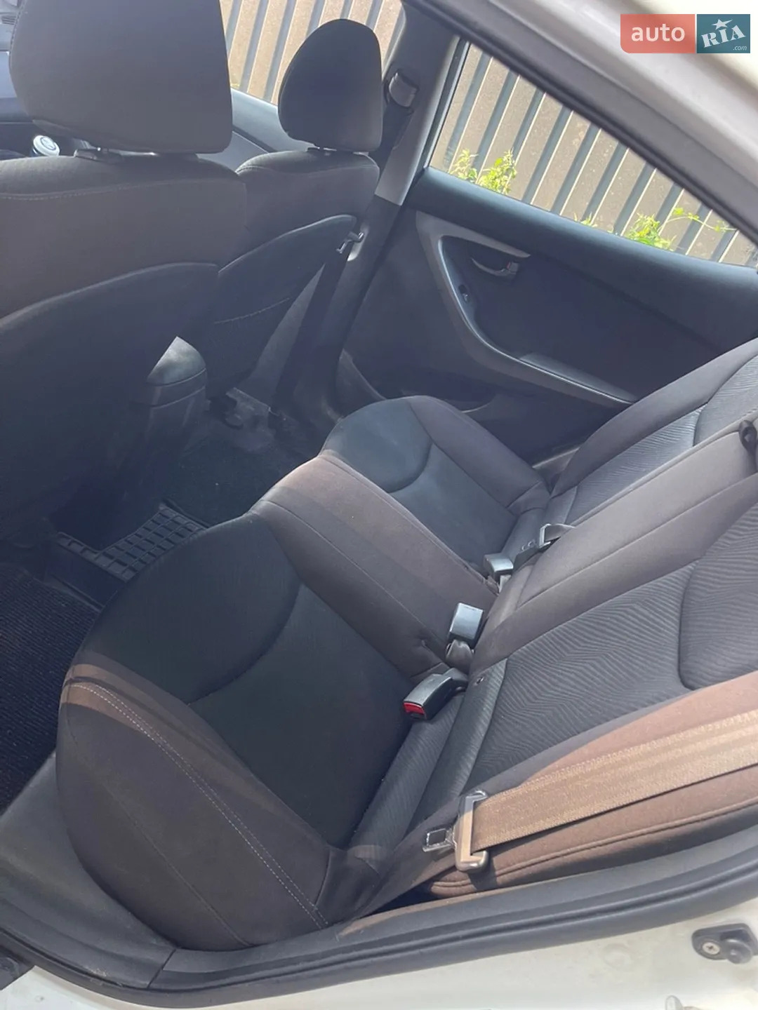 2011 Hyundai Elantra - мініатюра 11