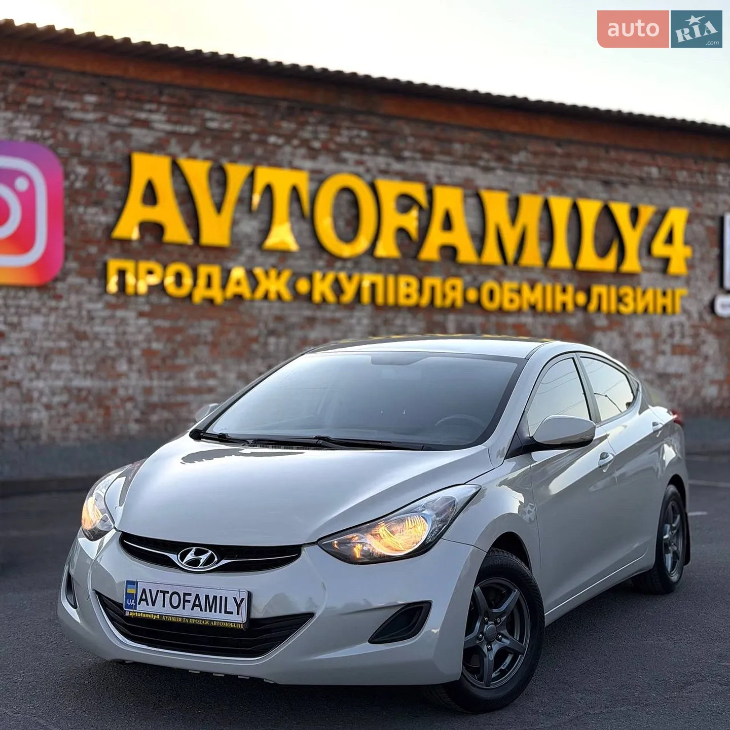 2011 Hyundai Elantra - фото 1