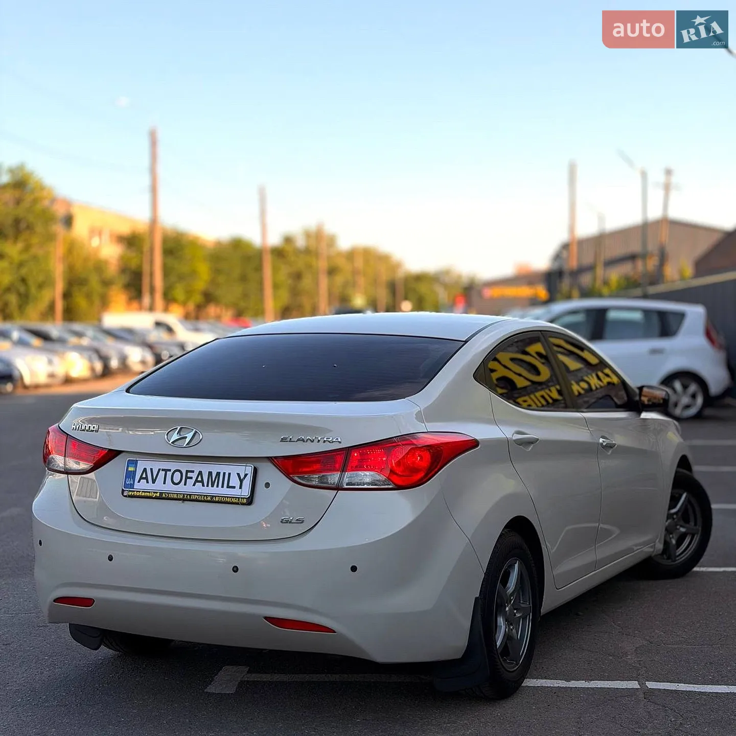 2011 Hyundai Elantra - мініатюра 6