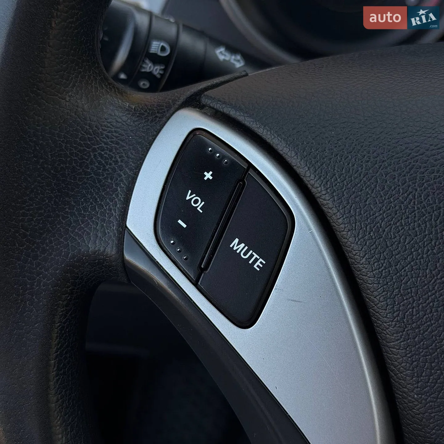 2011 Hyundai Elantra - мініатюра 12