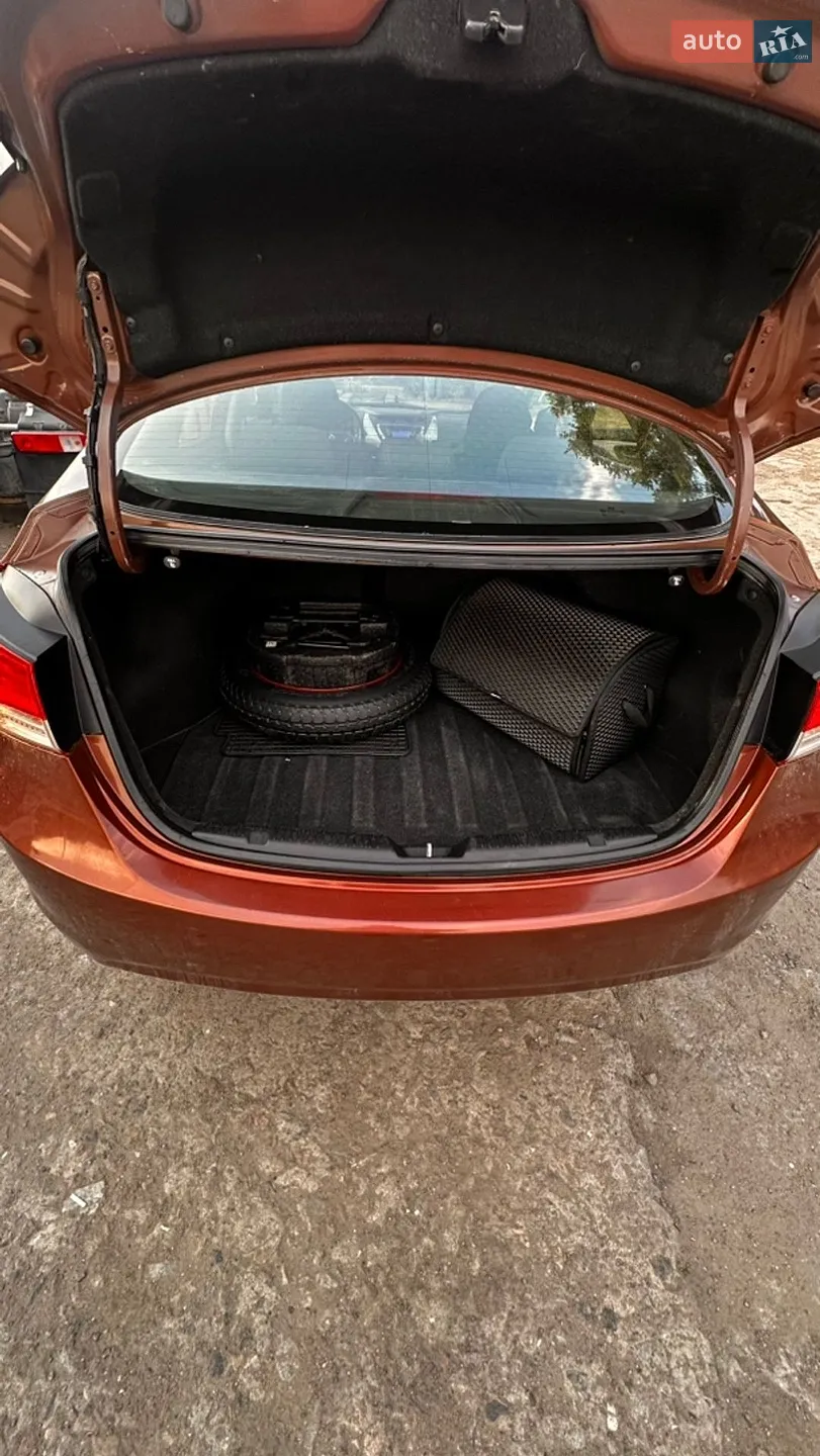 Hyundai Elantra 2013 VIN KMHDH41CADU691868 фото оголошення 5 з 26
