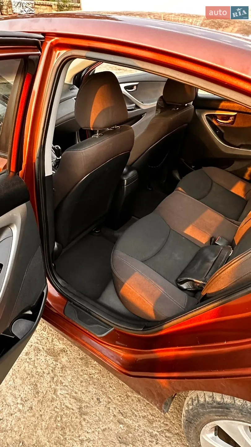 Hyundai Elantra 2013 VIN KMHDH41CADU691868 фото оголошення 8 з 26
