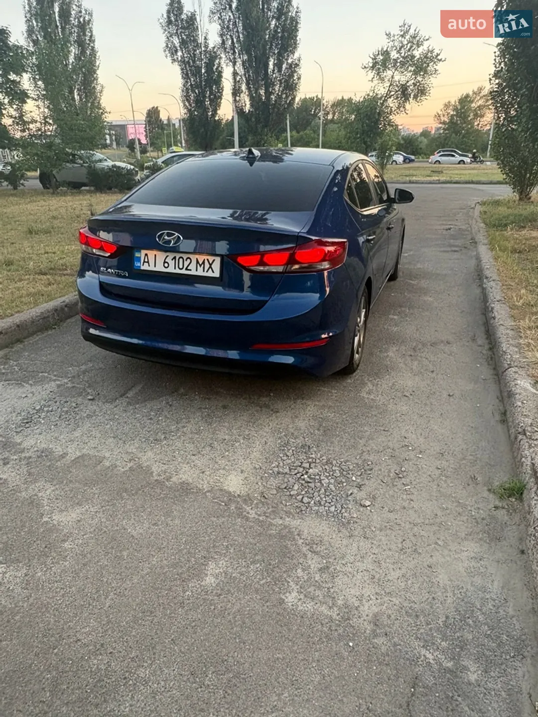 2017 Hyundai Elantra - мініатюра 7