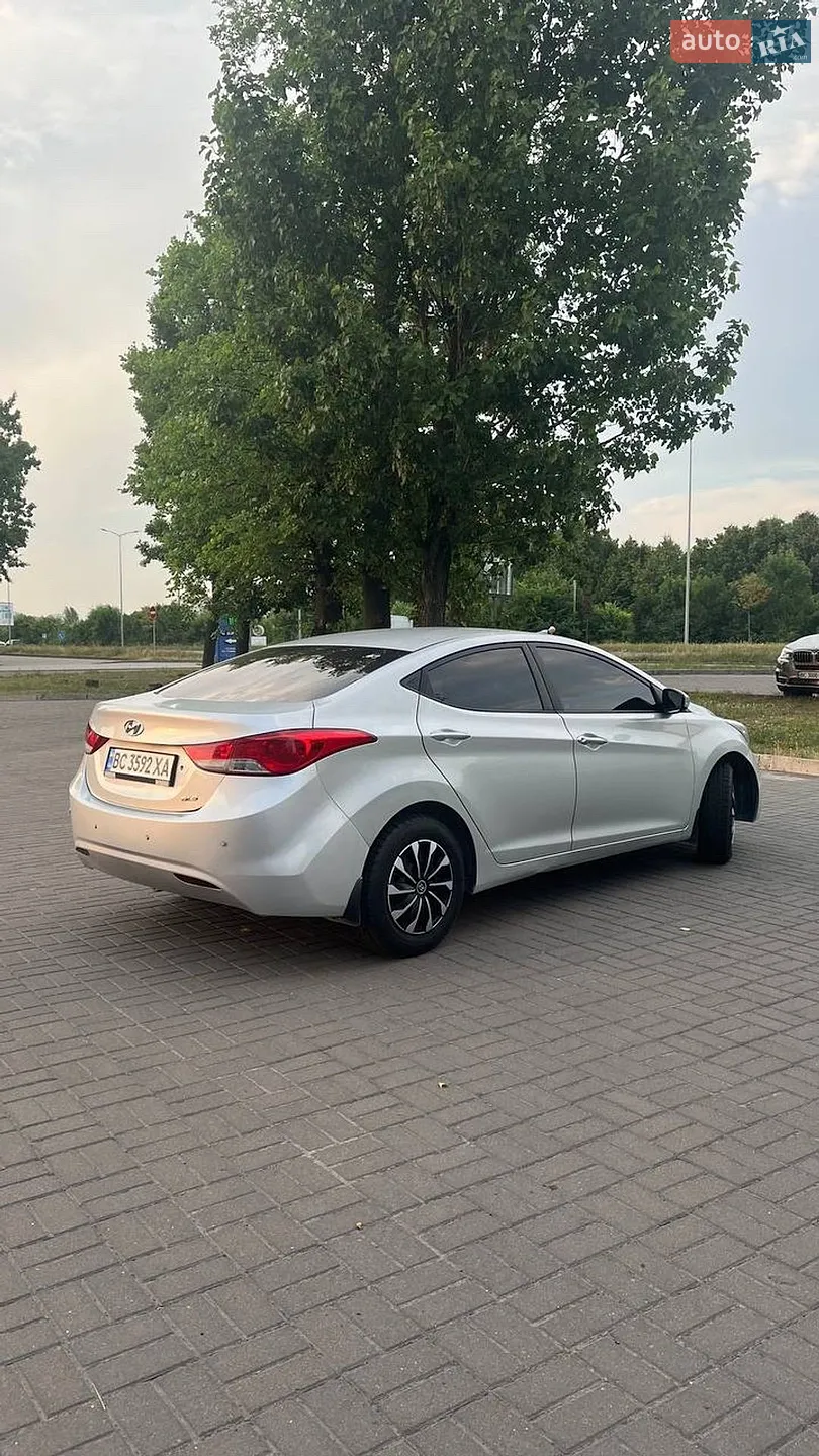 2011 Hyundai Elantra - мініатюра 7