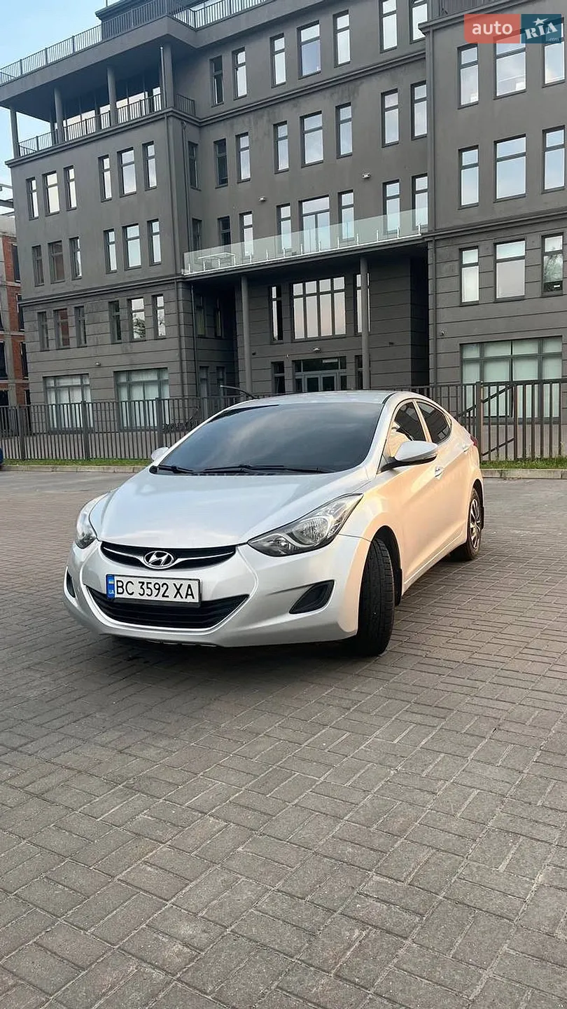 2011 Hyundai Elantra - мініатюра 9