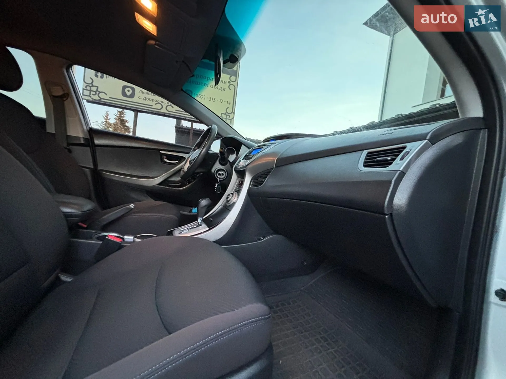 2011 Hyundai Elantra - мініатюра 16