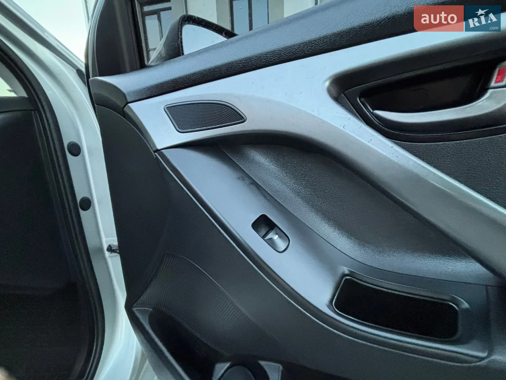2011 Hyundai Elantra - мініатюра 29