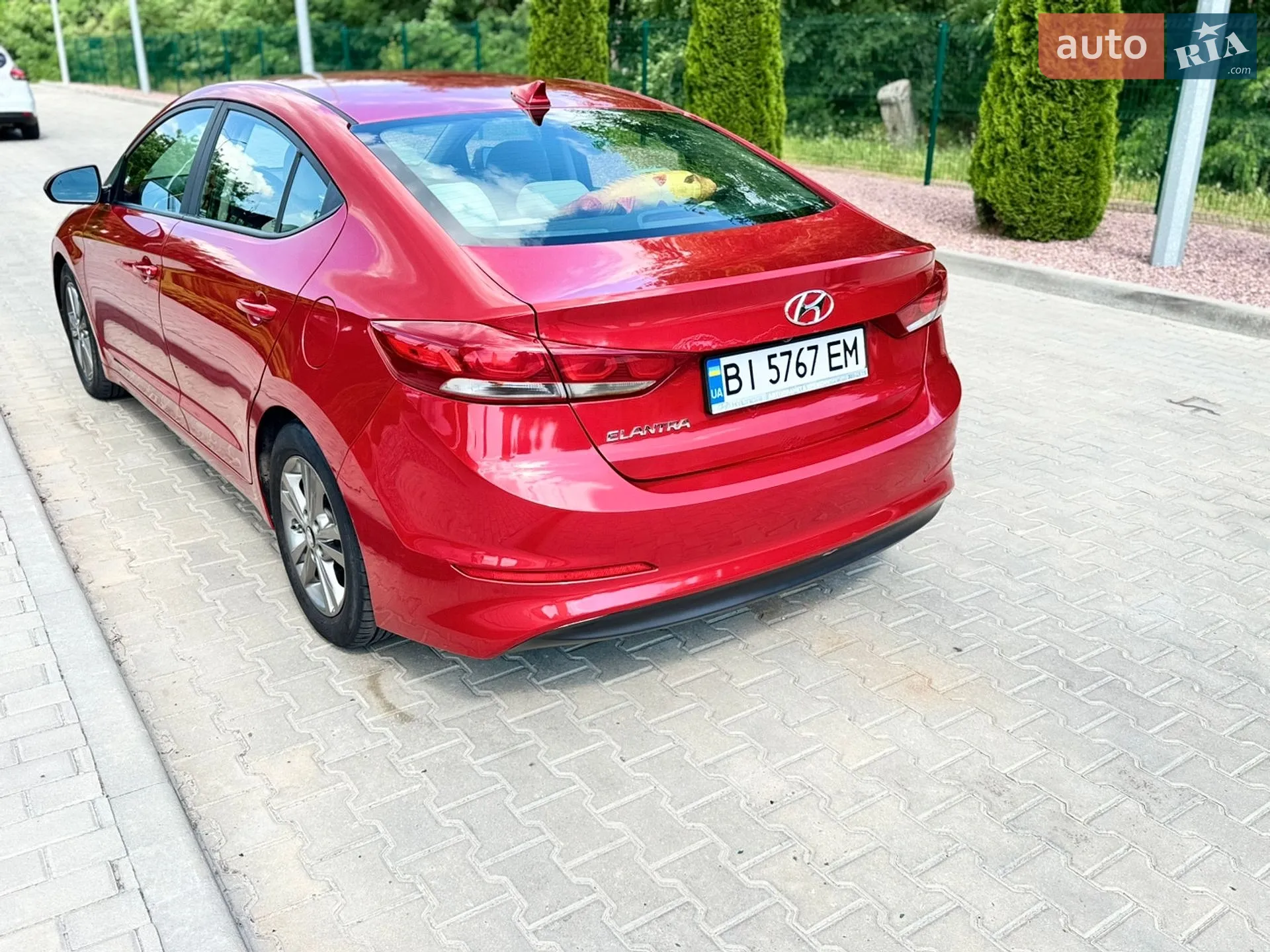2017 Hyundai Elantra - мініатюра 16