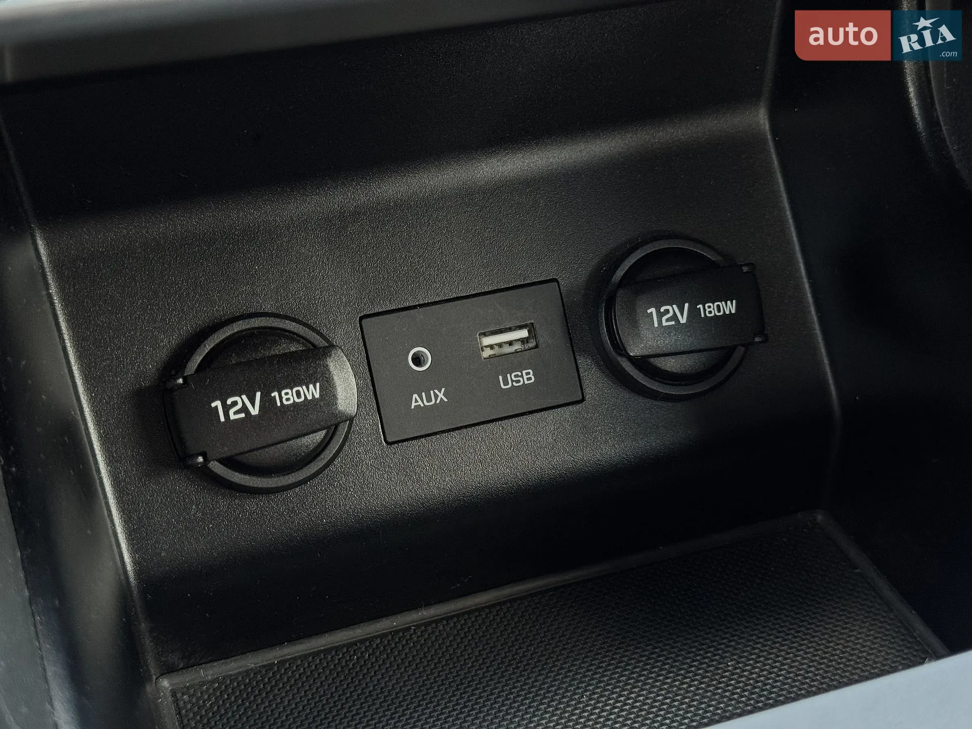 2019 Hyundai Elantra - мініатюра 28