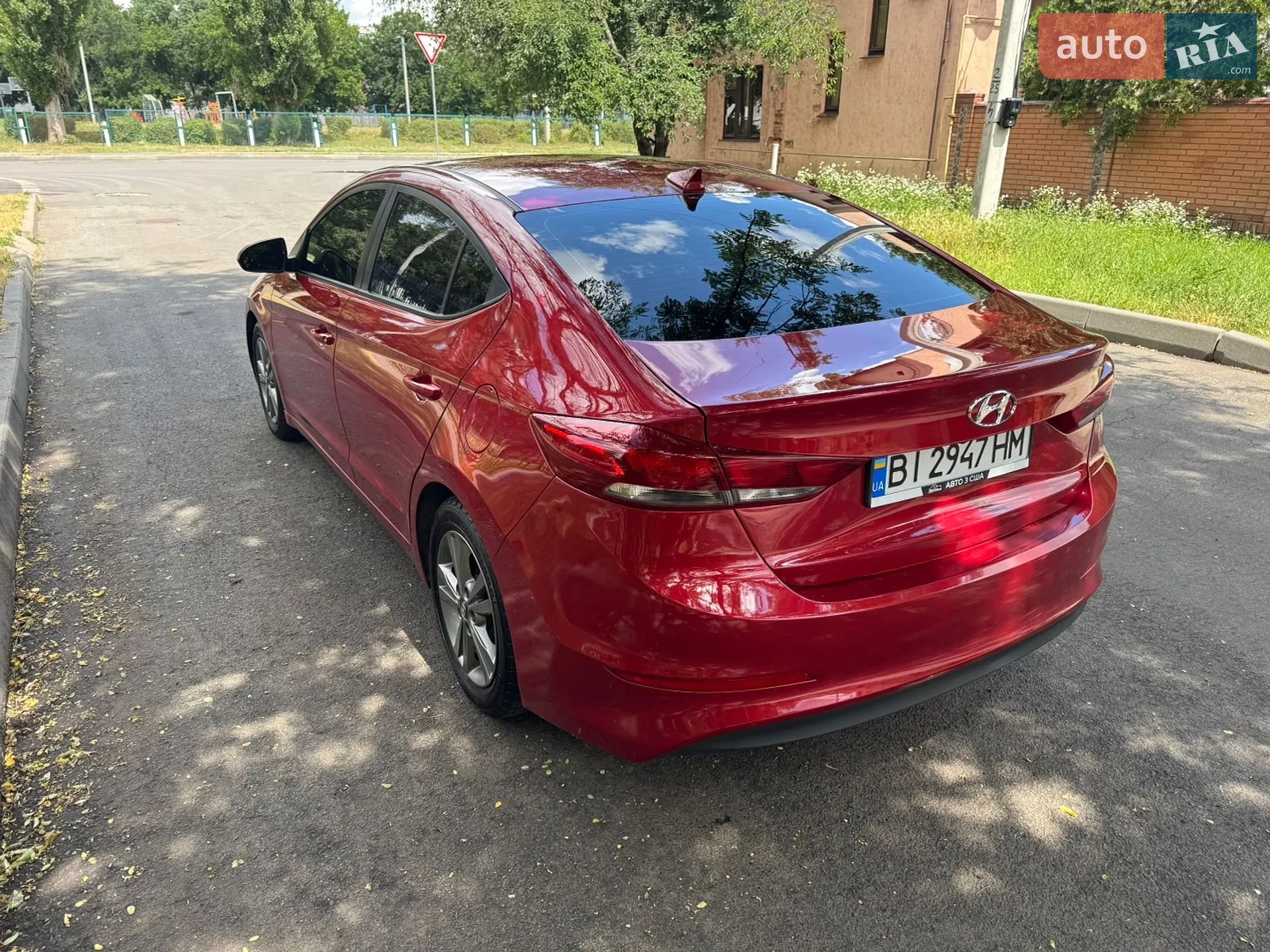 2018 Hyundai Elantra - мініатюра 20