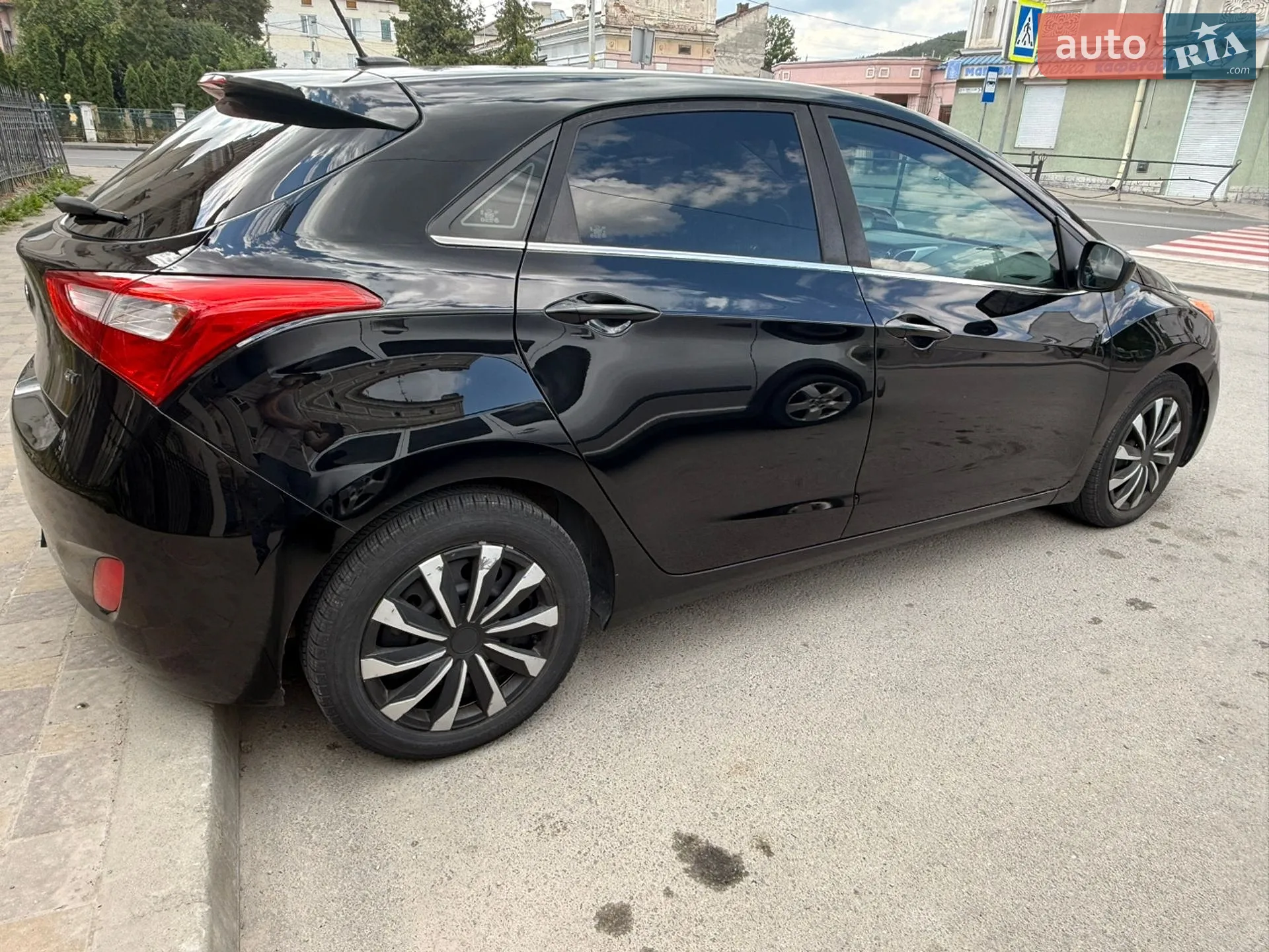 2016 Hyundai Elantra - мініатюра 11