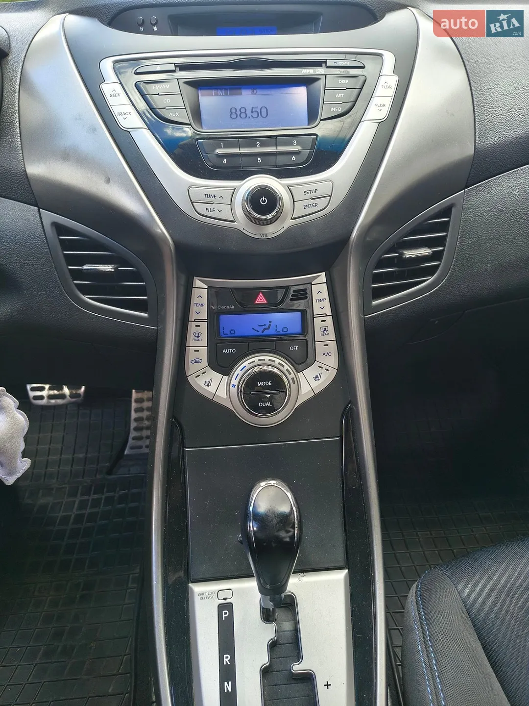 2011 Hyundai Elantra - мініатюра 7