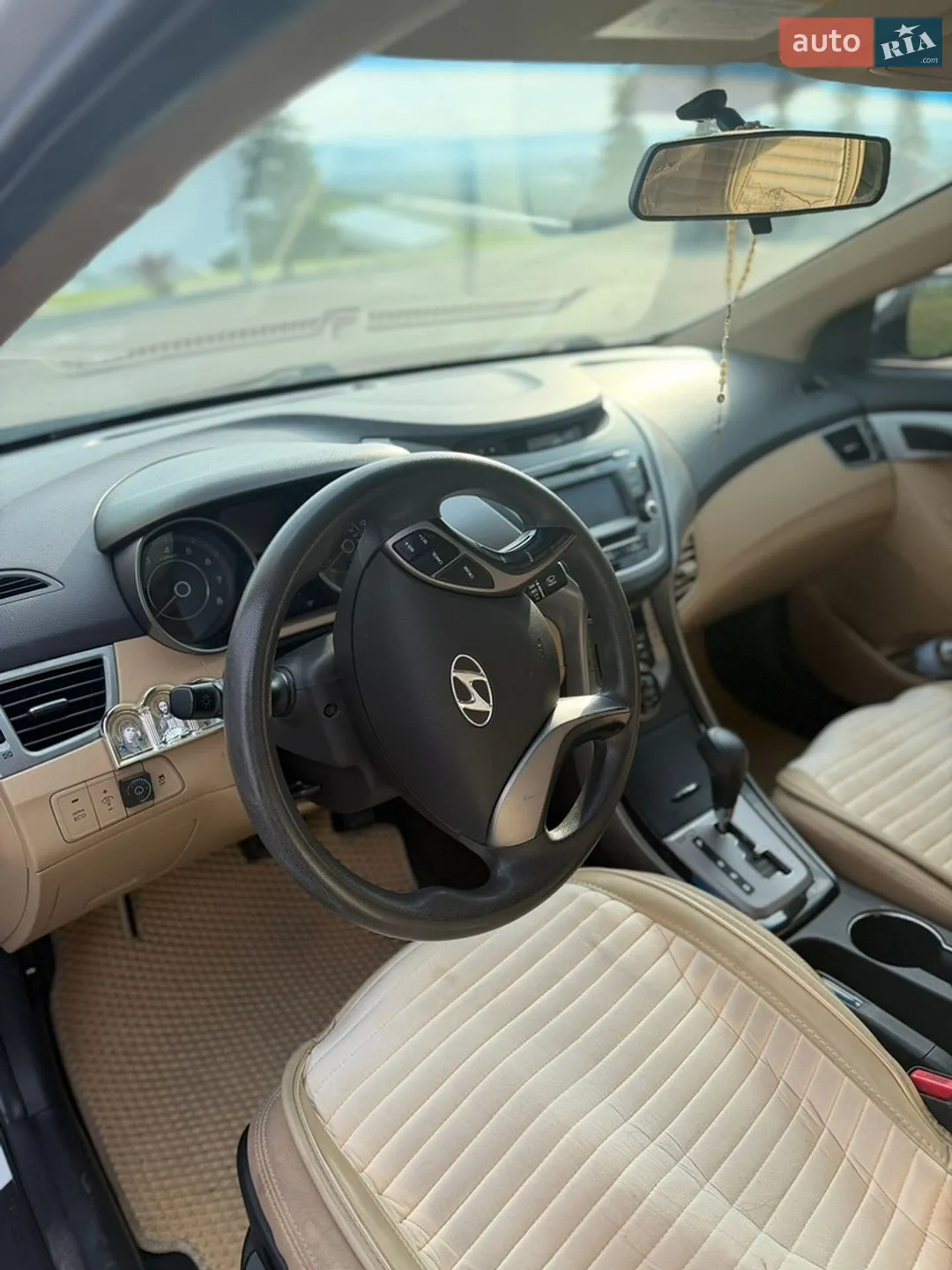 2013 Hyundai Elantra - мініатюра 7